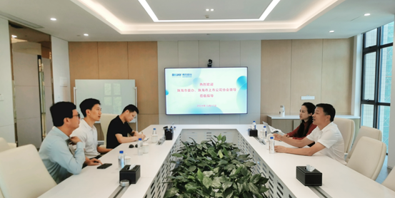 普洱市委办、普洱上市公司协会辅导莅临瓦力游戏股份参观领导